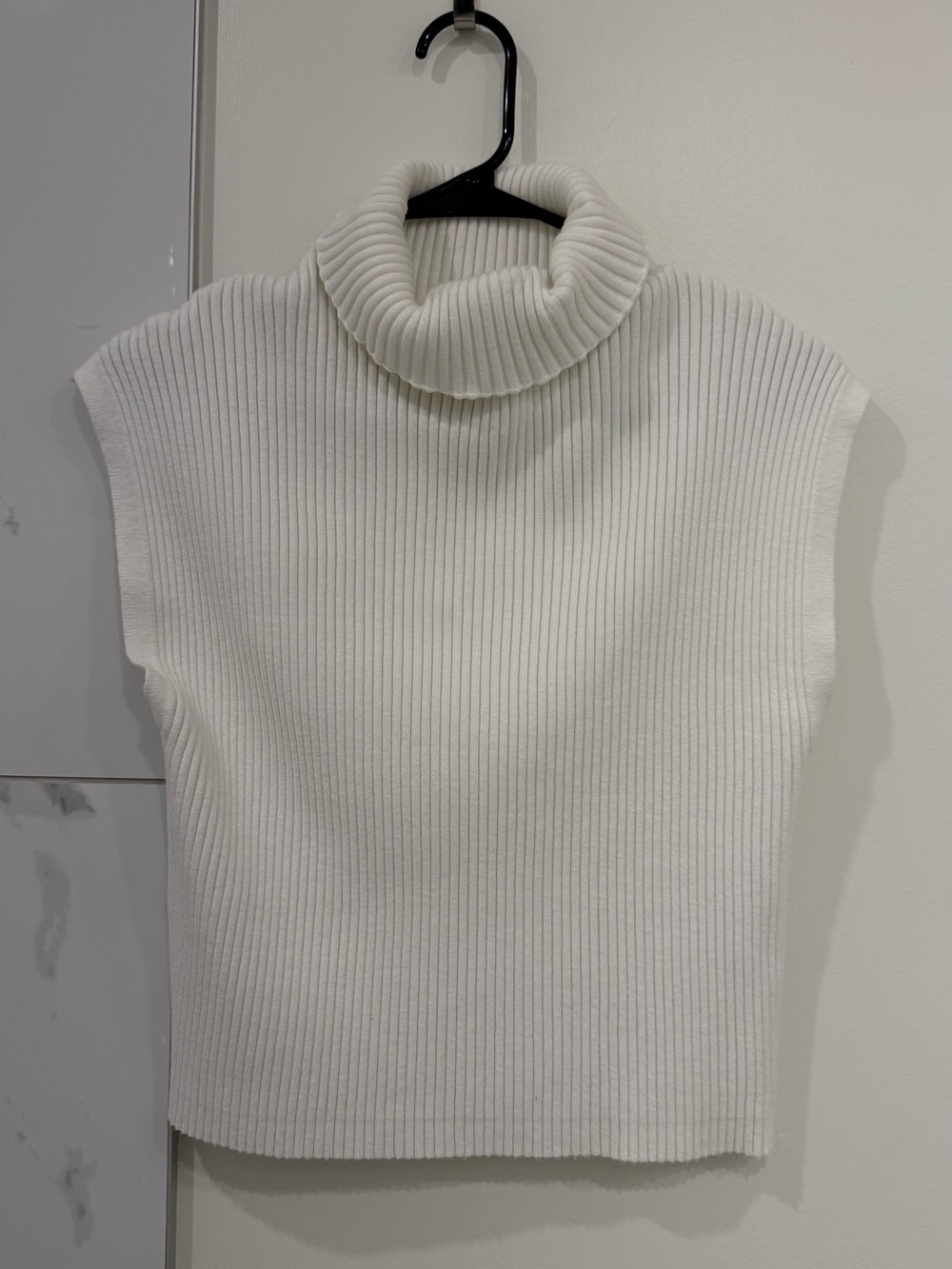 White Ribbed Turtleneck Sleeveless Sweater